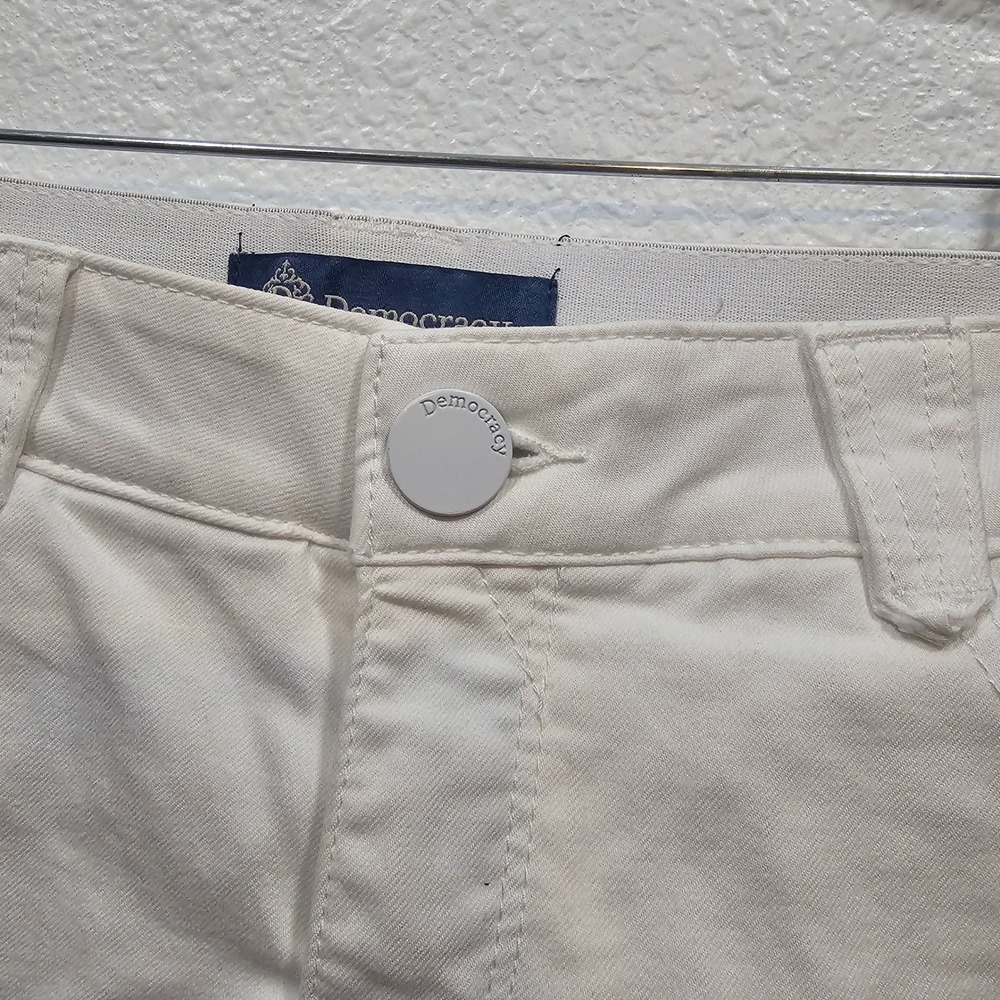 Democracy Ab solution White Frayed Hem Denim Shorts Size 2 - Picture 2 of 5